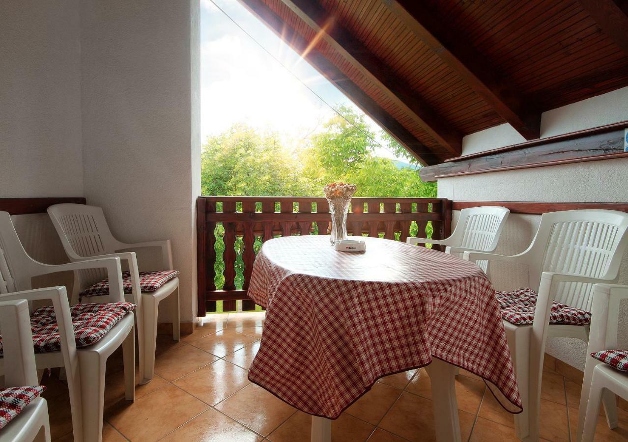 Apartment Medeni Rakovica Dış mekan fotoğraf